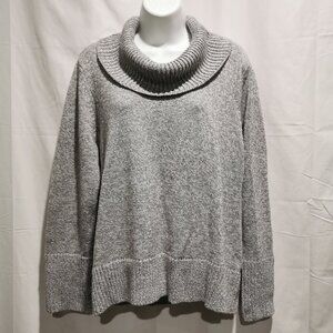 Grey Turtleneck with Metallic Thread Accent Throughout Size XLP EUC #177